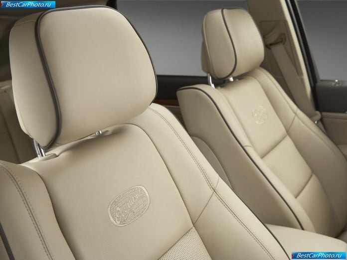 2011 Jeep Grand Cherokee - фотография 45 из 88