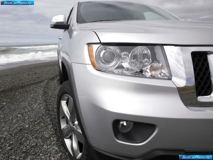 2011 Jeep Grand Cherokee - фотография 56 из 88