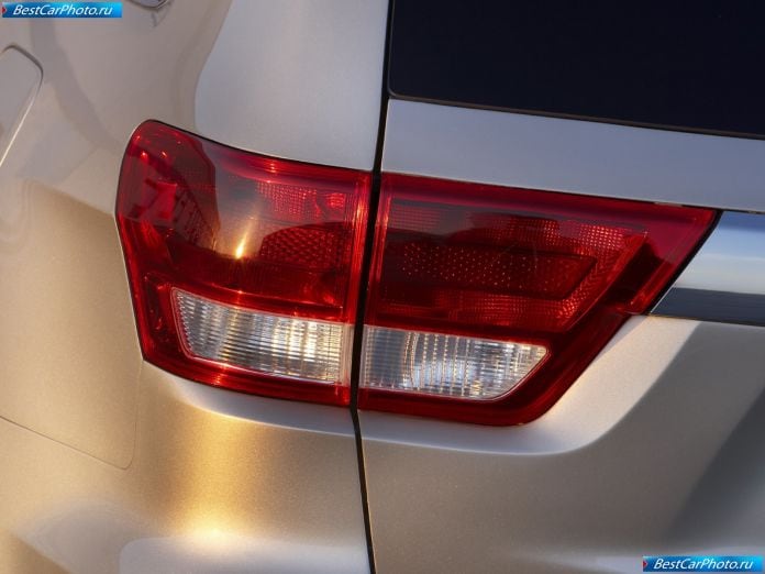 2011 Jeep Grand Cherokee - фотография 61 из 88