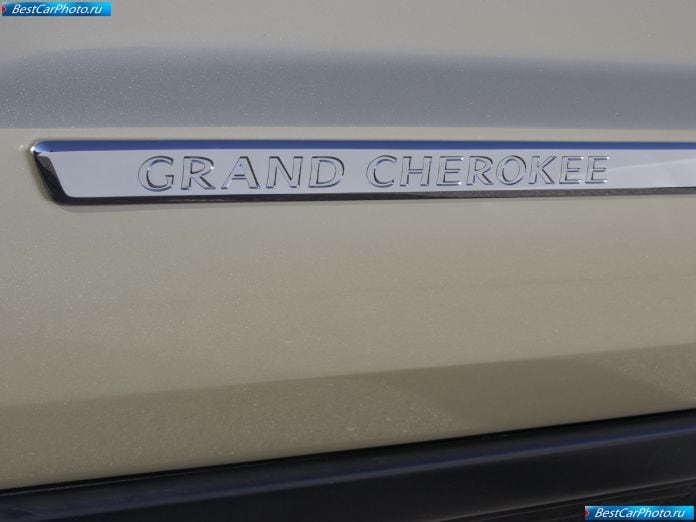 2011 Jeep Grand Cherokee - фотография 62 из 88