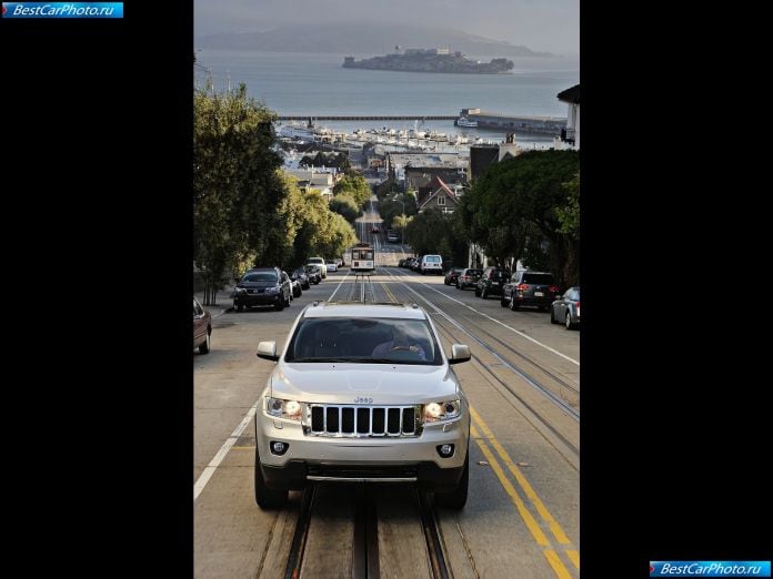 2011 Jeep Grand Cherokee - фотография 65 из 88