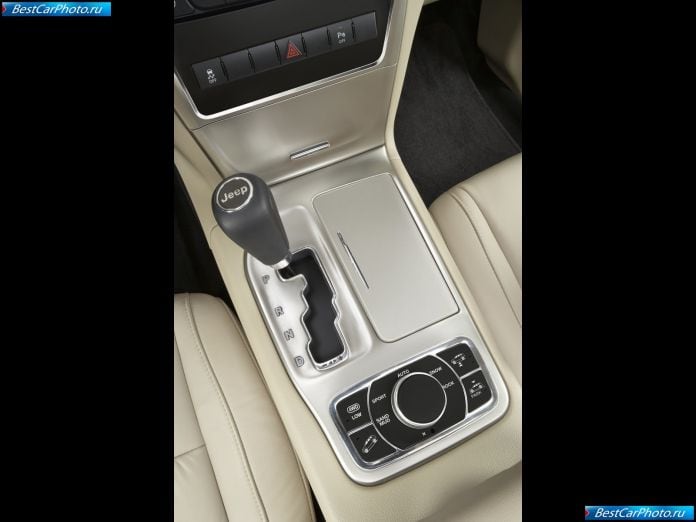 2011 Jeep Grand Cherokee - фотография 70 из 88