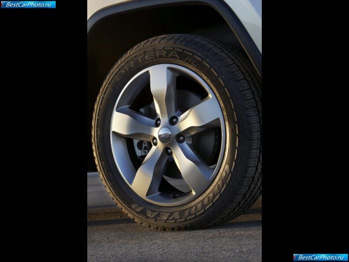 2011 Jeep Grand Cherokee - фотография 86 из 88
