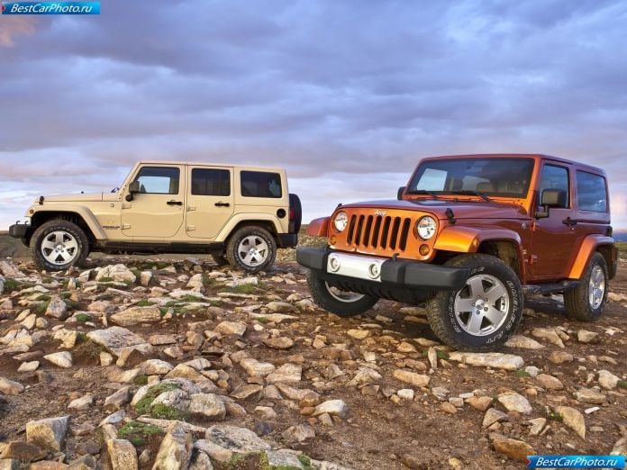 2011 Jeep Wrangler - фотография 18 из 27