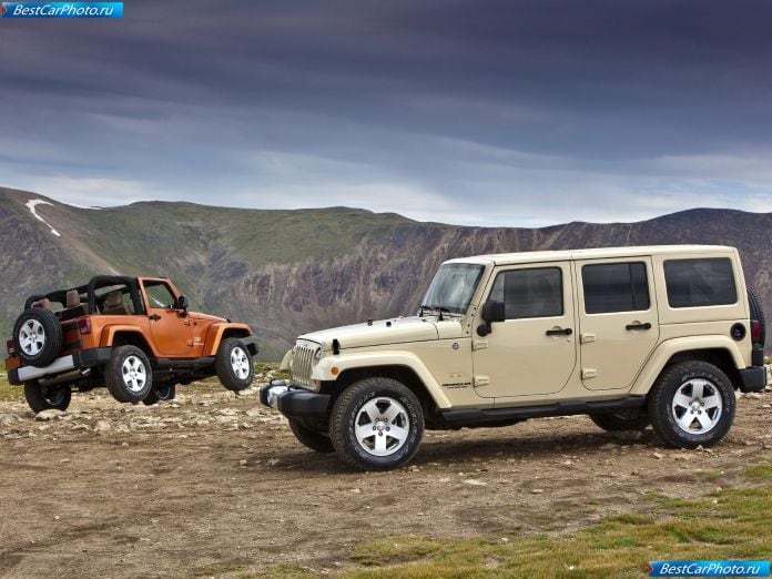2011 Jeep Wrangler - фотография 21 из 27