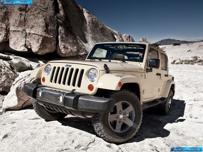 2011 Jeep Wrangler Mojave - фотография 3 из 27