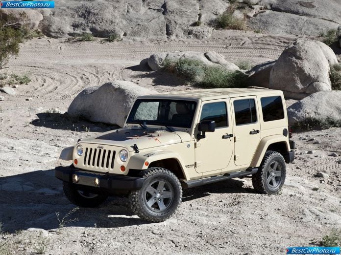 2011 Jeep Wrangler Mojave - фотография 7 из 27