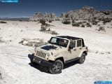 jeep_2011-wrangler_mojave_1600x1200_008.jpg