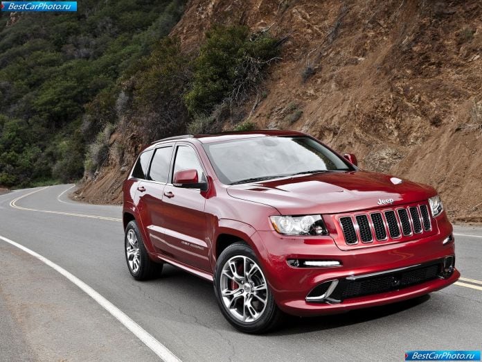 2012 Jeep Grand Cherokee Srt8 - фотография 1 из 33