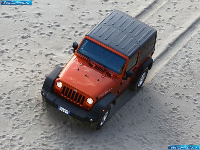 2012 Jeep Wrangler - фотография 13 из 63