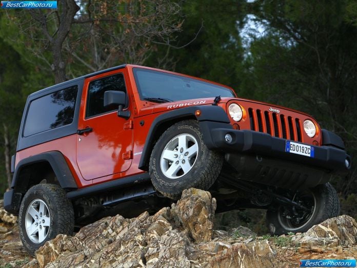 2012 Jeep Wrangler - фотография 22 из 63