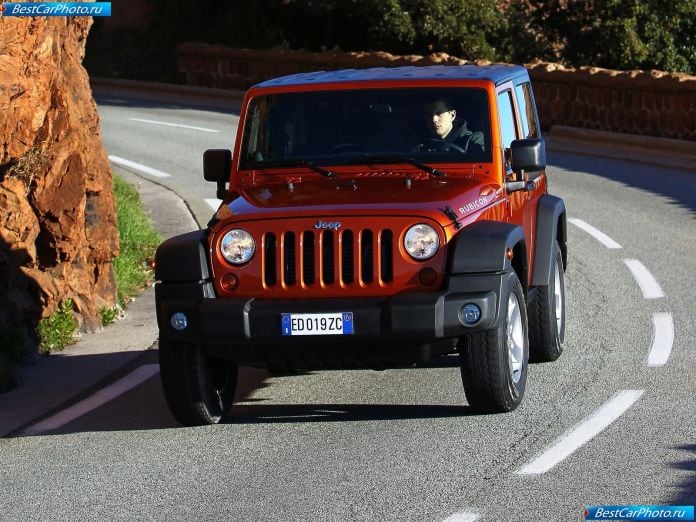 2012 Jeep Wrangler - фотография 29 из 63