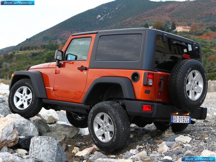 2012 Jeep Wrangler - фотография 49 из 63