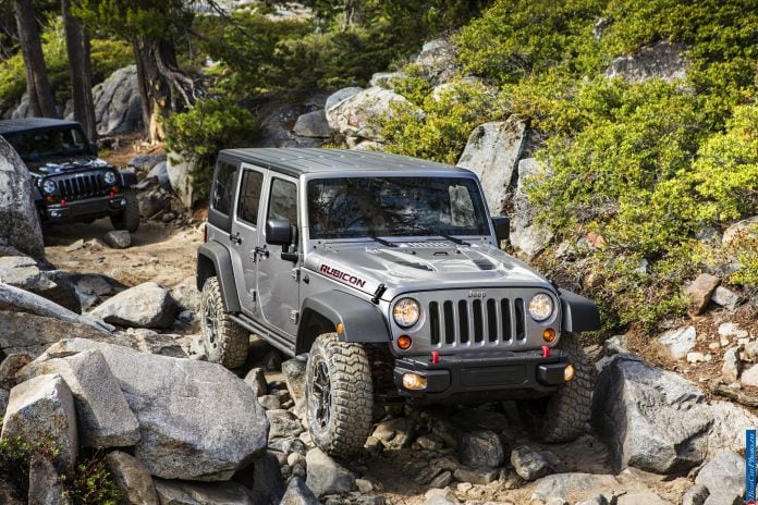 2013 Jeep Wrangler Rubicon 10th Anniversary - фотография 1 из 20
