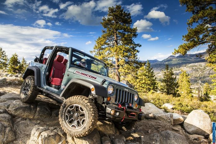 2013 Jeep Wrangler Rubicon 10th Anniversary - фотография 2 из 20