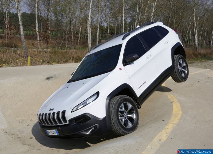 2014 Jeep Cherokee EU-Version - фотография 31 из 101