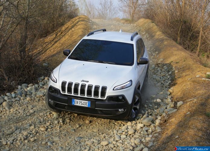 2014 Jeep Cherokee EU-Version - фотография 39 из 101