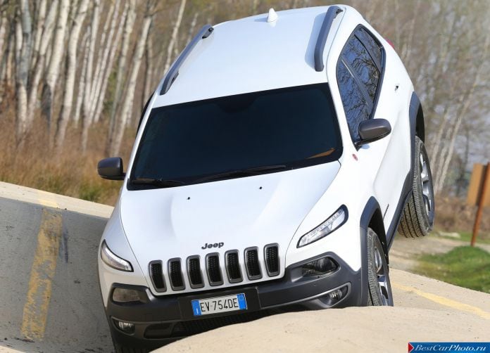 2014 Jeep Cherokee EU-Version - фотография 42 из 101