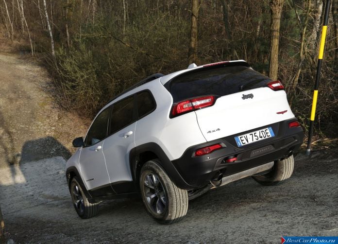 2014 Jeep Cherokee EU-Version - фотография 58 из 101