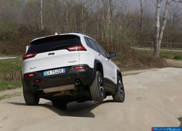 2014 Jeep Cherokee EU-Version - фотография 59 из 101