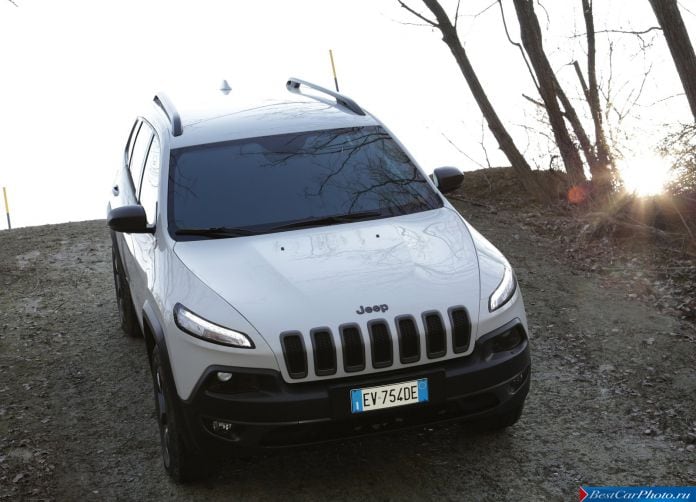 2014 Jeep Cherokee EU-Version - фотография 79 из 101