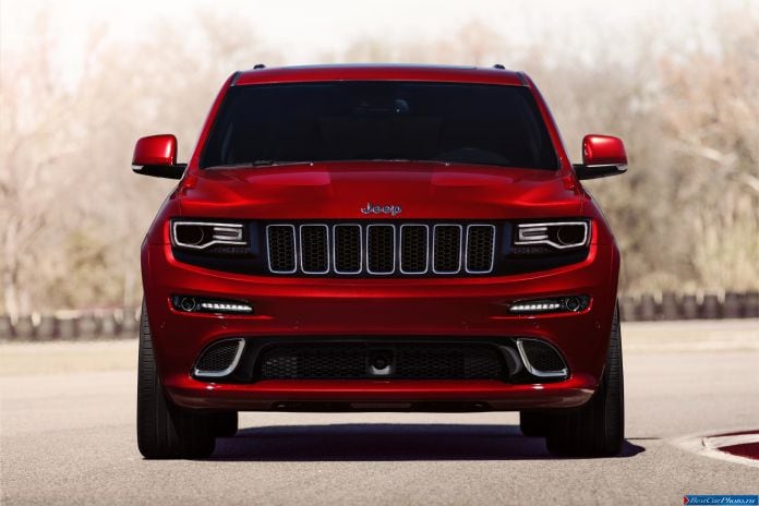 2014 Jeep Grand Cherokee SRT - фотография 15 из 37