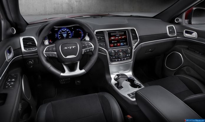 2014 Jeep Grand Cherokee SRT - фотография 32 из 37