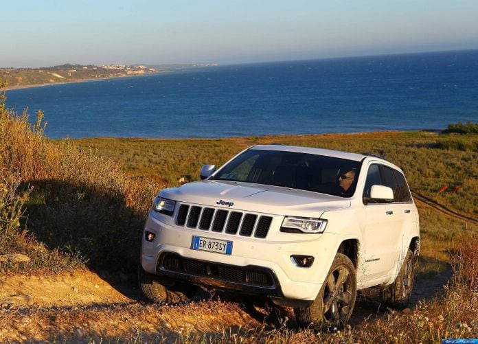2014 Jeep Grand Cherokee EU-version - фотография 12 из 117