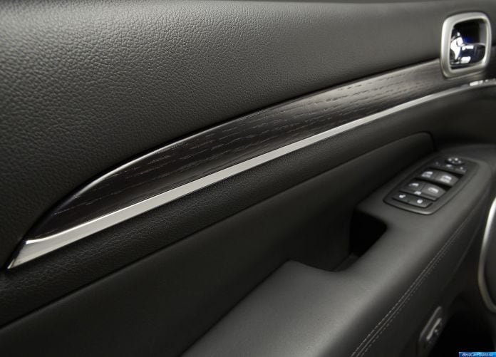 2014 Jeep Grand Cherokee EU-version - фотография 109 из 117