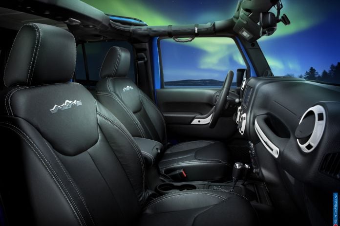 2014 Jeep Wrangler Polar - фотография 14 из 20