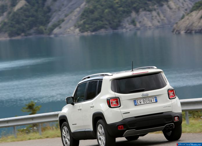 2015 Jeep Renegade - фотография 12 из 99