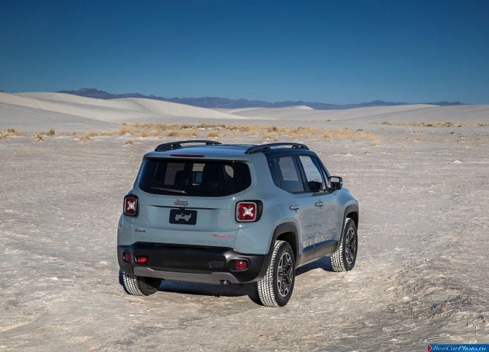 2015 Jeep Renegade - фотография 15 из 99