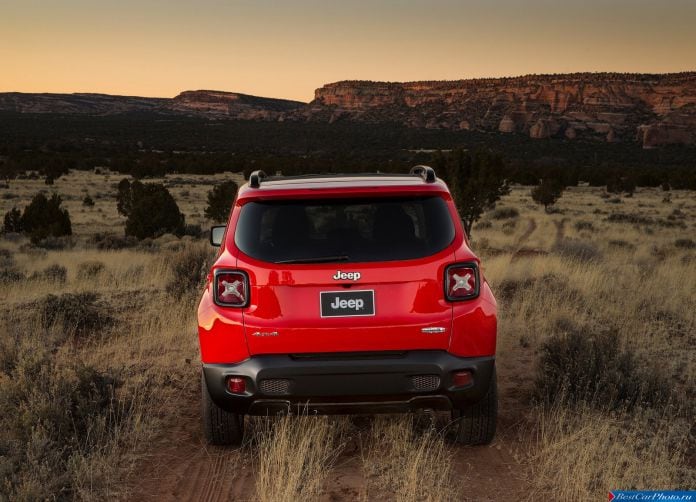 2015 Jeep Renegade - фотография 40 из 99