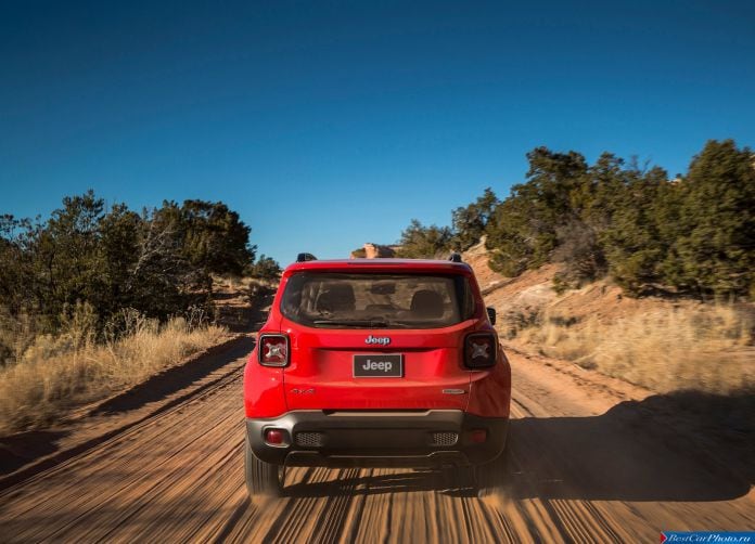 2015 Jeep Renegade - фотография 42 из 99