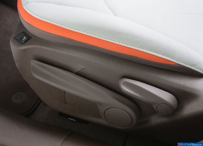 2015 Jeep Renegade - фотография 85 из 99