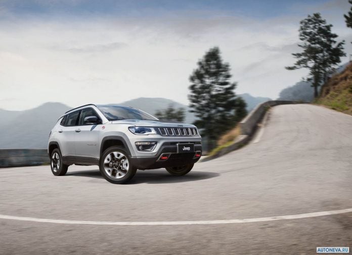 2017 Jeep Compass - фотография 4 из 181