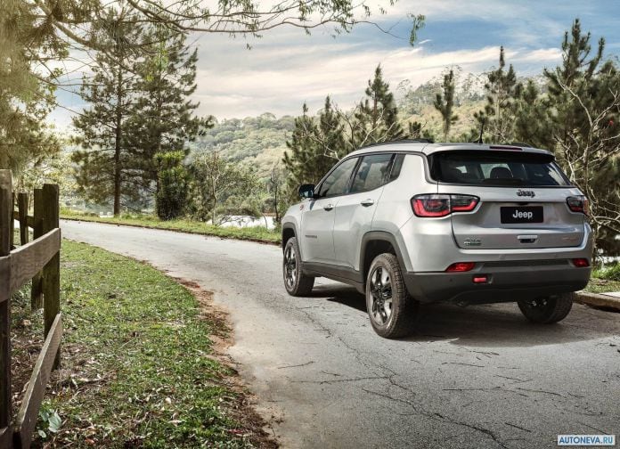 2017 Jeep Compass - фотография 25 из 181