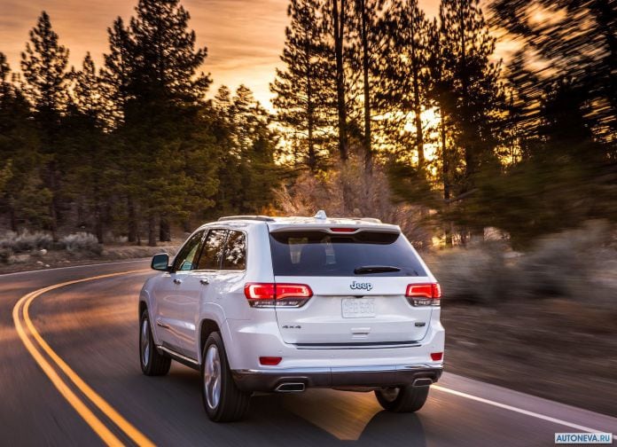 2017 Jeep Grand Cherokee Summit - фотография 6 из 20