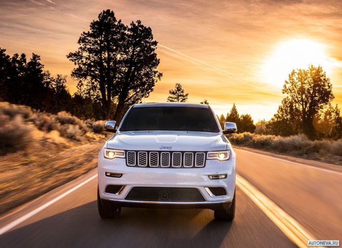 2017 Jeep Grand Cherokee Summit - фотография 7 из 20