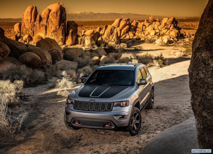 2017 Jeep Grand Cherokee Trailhawk - фотография 5 из 25