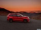 jeep_2018_grand_cherokee_trackhawk_013.jpg