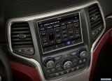 jeep_2018_grand_cherokee_trackhawk_038.jpg