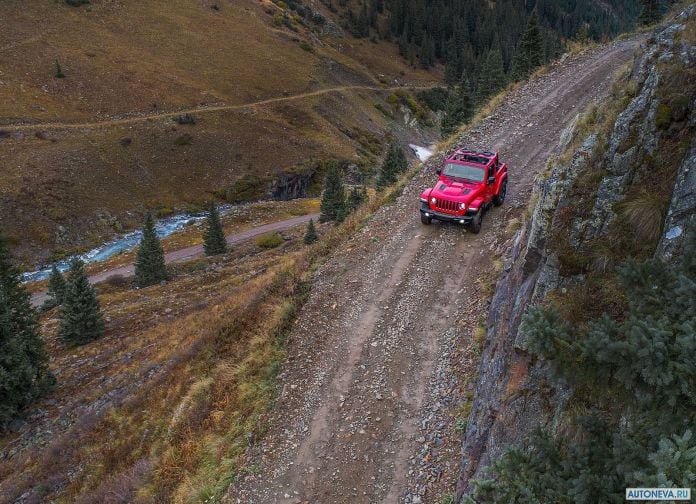 2018 Jeep Wrangler - фотография 46 из 151