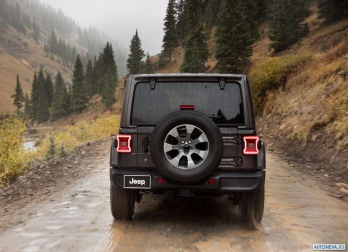 2018 Jeep Wrangler Unlimited - фотография 53 из 93