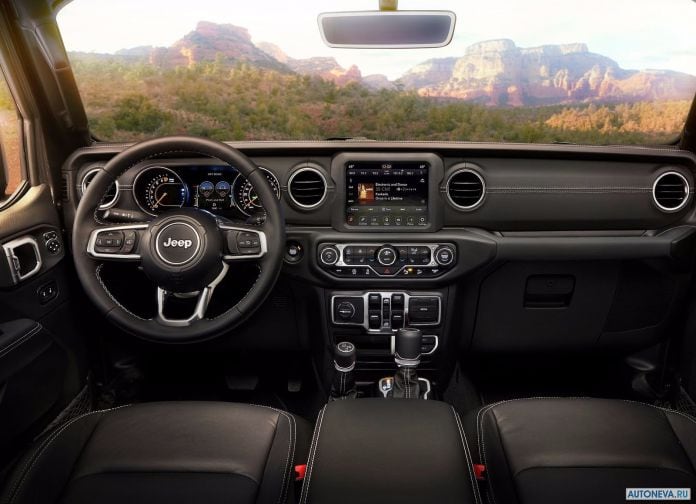 2018 Jeep Wrangler Unlimited - фотография 70 из 93