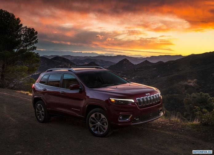 2019 Jeep Cherokee - фотография 4 из 173