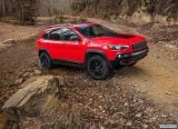 jeep_2019_cherokee_010.jpg