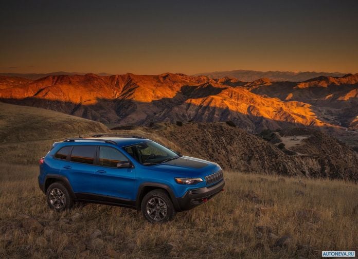 2019 Jeep Cherokee - фотография 21 из 173