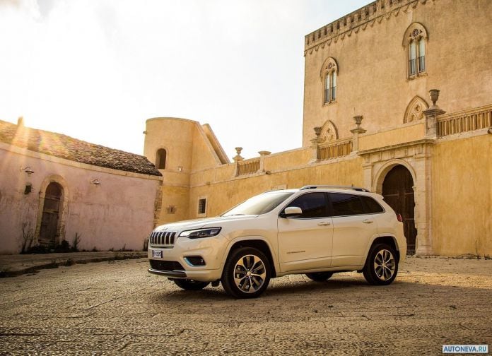 2019 Jeep Cherokee EU version - фотография 20 из 87