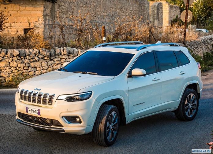 2019 Jeep Cherokee EU version - фотография 35 из 87